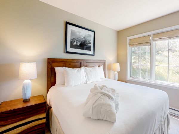 Beaver Creek Vacation Condo Two Bedroom Mountain Views