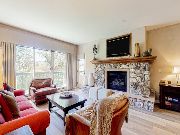 Beaver Creek Vacation Condo Two Bedroom Mountain Views