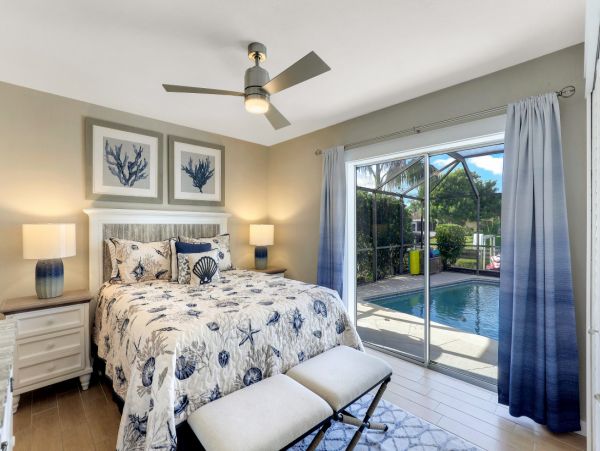 Luxury Vacation Home in Cape Coral with Private Pool Sleeps 6