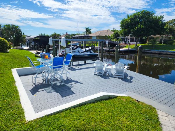 Luxury Vacation Home in Cape Coral with Private Pool Sleeps 6