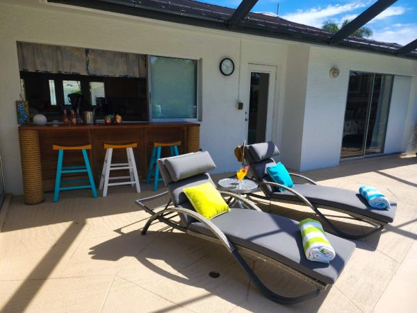 Luxury Vacation Home in Cape Coral with Private Pool Sleeps 6