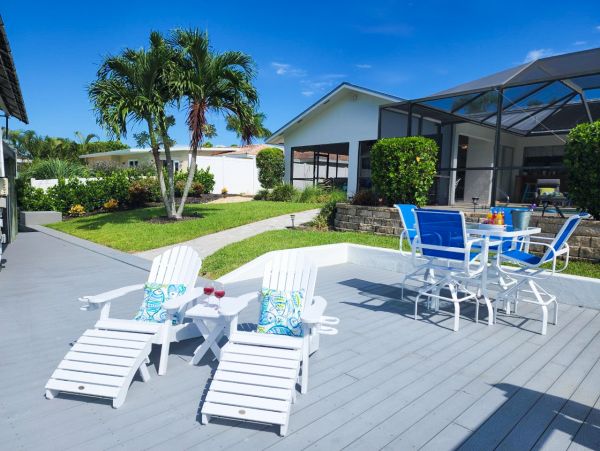 Luxury Vacation Home in Cape Coral with Private Pool Sleeps 6