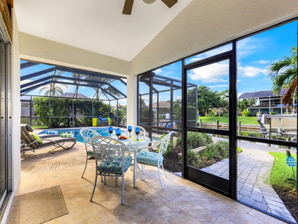 Luxury Vacation Home in Cape Coral with Private Pool Sleeps 6