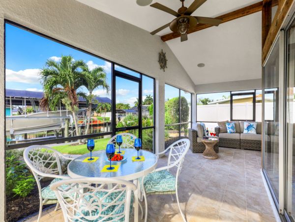 Luxury Vacation Home in Cape Coral with Private Pool Sleeps 6