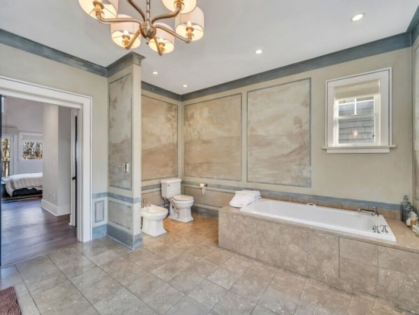 Luxury Vacation Pool Home Six Bedroom
