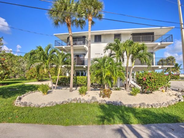 Beautiful Two Bedroom Condo in Marathon Sleeps 6