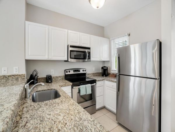 Waterfront 2 Bedroom Townhome in Marathon