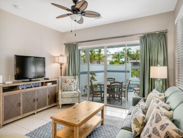 Waterfront 2 Bedroom Townhome in Marathon