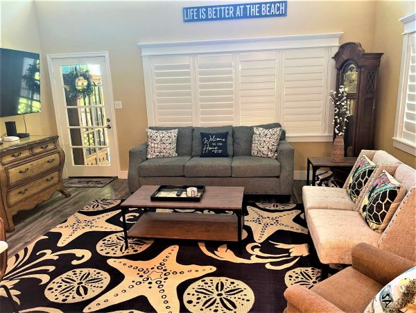 Holmes Beach Two Bedroom Duplex Few Blocks from Beach