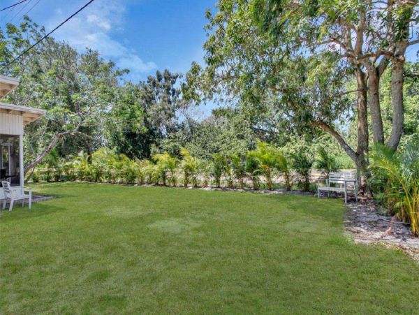 Sarasota Vacation Home Three Bedroom