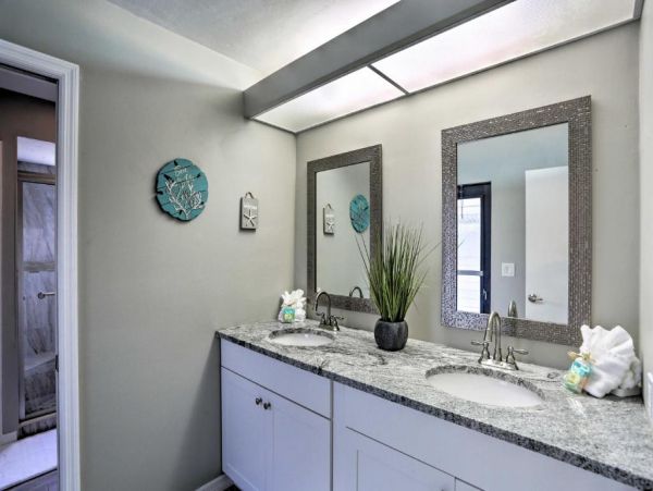 Luxury Cape coral Vacation Home Three Bedroom
