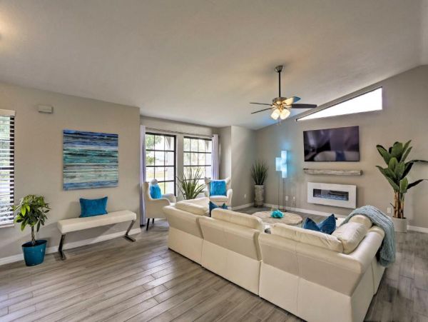 Luxury Cape coral Vacation Home Three Bedroom