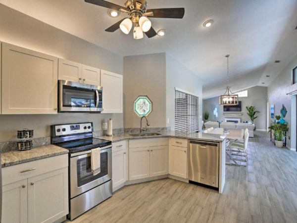 Luxury Cape coral Vacation Home Three Bedroom