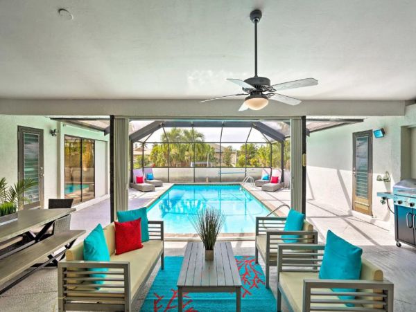 Luxury Cape coral Vacation Home Three Bedroom