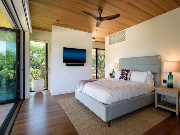 Luxury 6 Bedroom Home with Beautiful Views