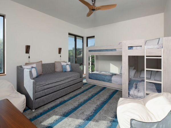 Luxury 6 Bedroom Home with Beautiful Views