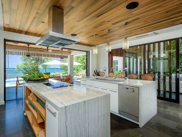 Luxury 6 Bedroom Home with Beautiful Views