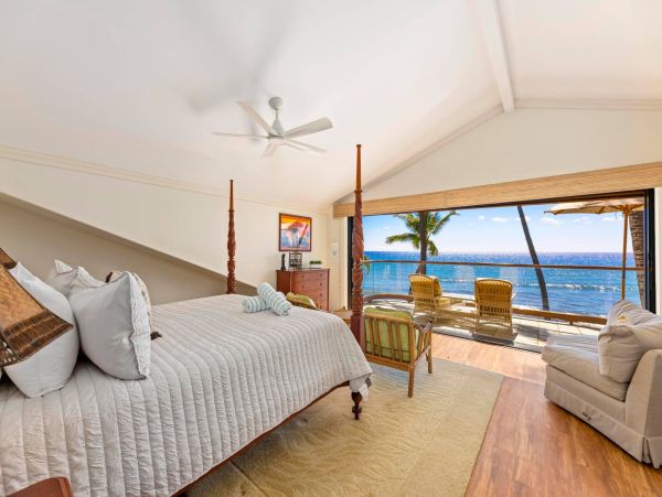 Premium Oceanfront Townhome 3 Bedrooms Sleeps 6 Guests
