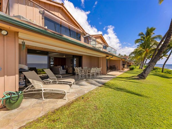 Premium Oceanfront Townhome 3 Bedrooms Sleeps 6 Guests