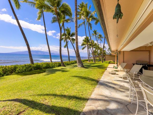 Premium Oceanfront Townhome 3 Bedrooms Sleeps 6 Guests