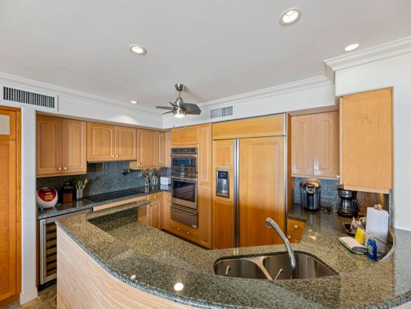 Premium Oceanfront Townhome 3 Bedrooms Sleeps 6 Guests