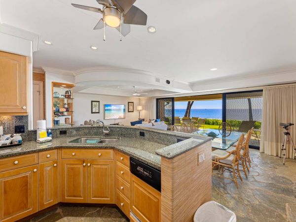 Premium Oceanfront Townhome 3 Bedrooms Sleeps 6 Guests