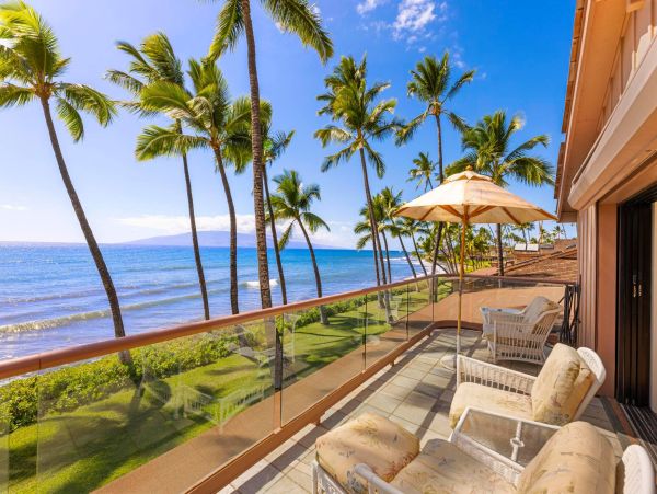 Premium Oceanfront Townhome 3 Bedrooms Sleeps 6 Guests