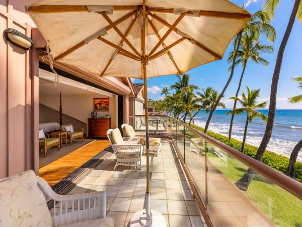 Premium Oceanfront Townhome 3 Bedrooms Sleeps 6 Guests