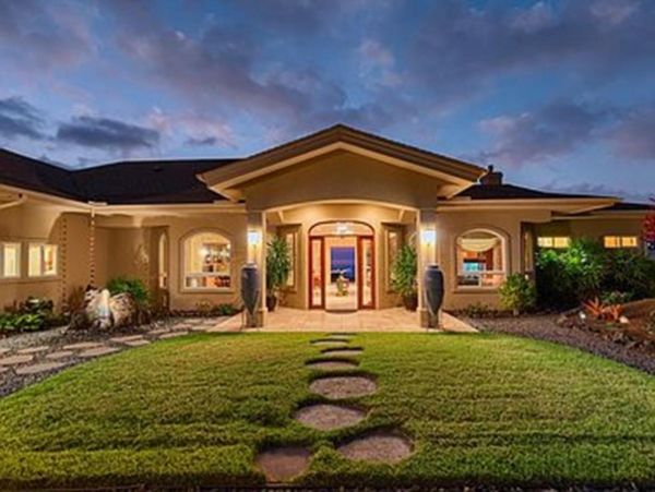 Kailua-Kona Six Bedroom Estate Great Ocean View, Pool & Spa