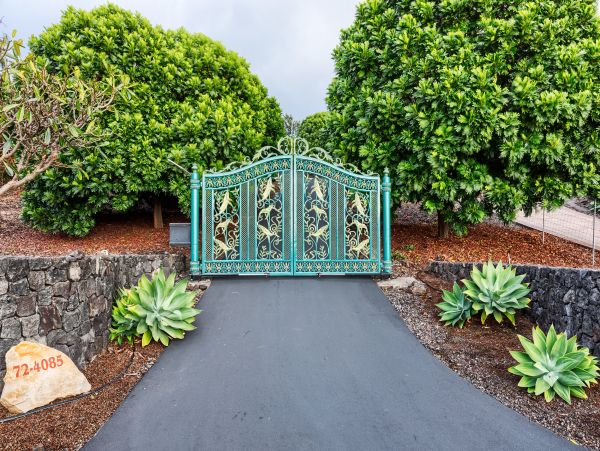 Kailua-Kona Six Bedroom Estate Great Ocean View, Pool & Spa