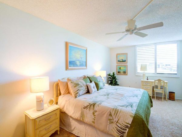 Gulf Front Vacation Condo in Longboat Key Sleeps 4 Guests