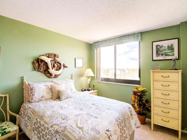 Gulf Front Vacation Condo in Longboat Key Sleeps 4 Guests