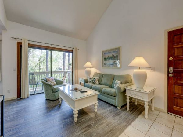 Lovely Condo in Hilton Head Sleeps 4 Guests