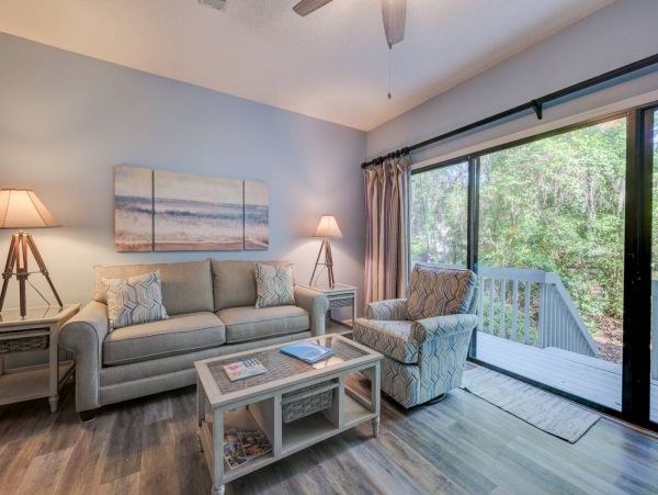 Charming 2 Bedroom Condo in Hilton Head Sleeps 6