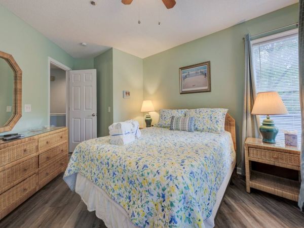 Charming 2 Bedroom Condo in Hilton Head Sleeps 6