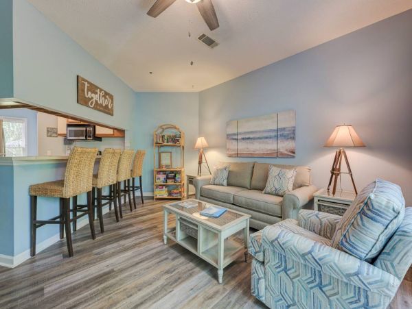 Charming 2 Bedroom Condo in Hilton Head Sleeps 6