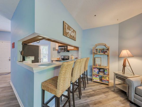 Charming 2 Bedroom Condo in Hilton Head Sleeps 6