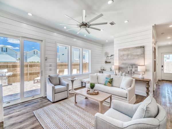 Miramar Beach Vacation Home Seven Bedroom Walk to Beach