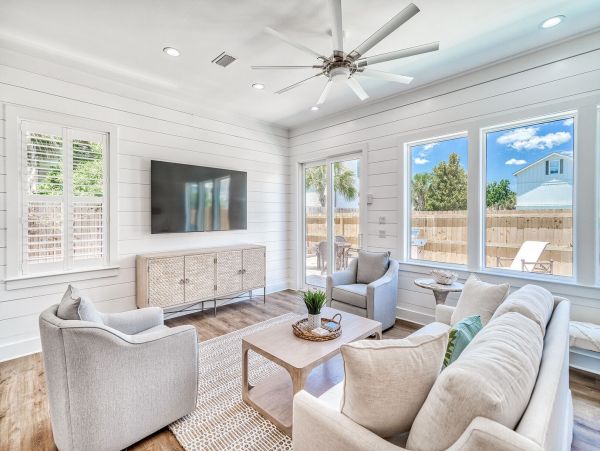 Miramar Beach Vacation Home Seven Bedroom Walk to Beach