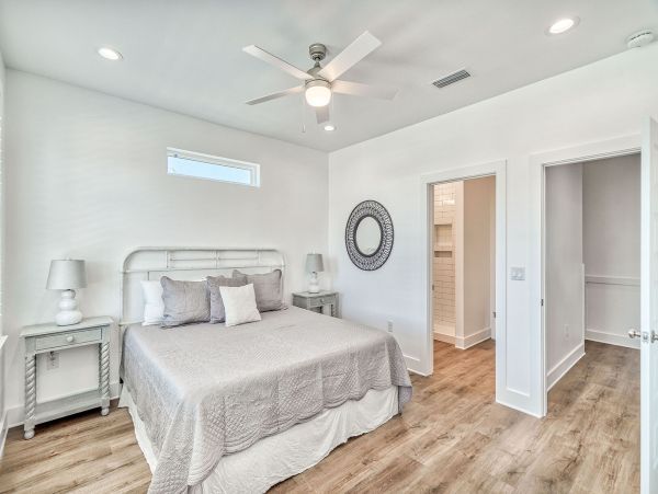 Miramar Beach Vacation Home Seven Bedroom Walk to Beach