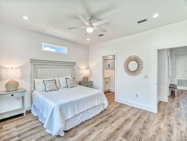 Miramar Beach Vacation Home Seven Bedroom Walk to Beach