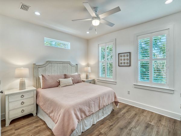 Miramar Beach Vacation Home Seven Bedroom Walk to Beach