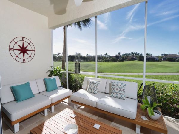 Naples Lovely Two Bedroom Vacation Condo