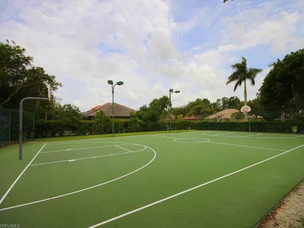 Three Bedroom Vacation Rental in Estero Sleeps Five Guests
