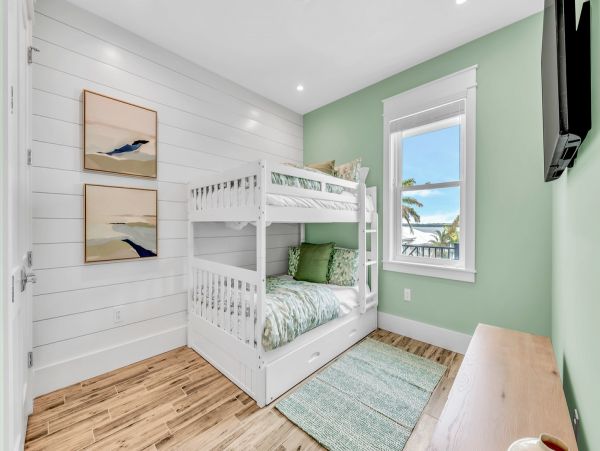 Bradenton Beach Vacation Pool Home Seven Bedroom