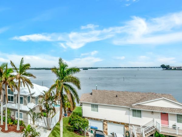 Bradenton Beach Vacation Pool Home Seven Bedroom