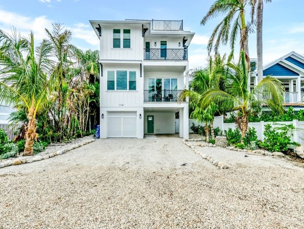 Bradenton Beach Vacation Pool Home Seven Bedroom