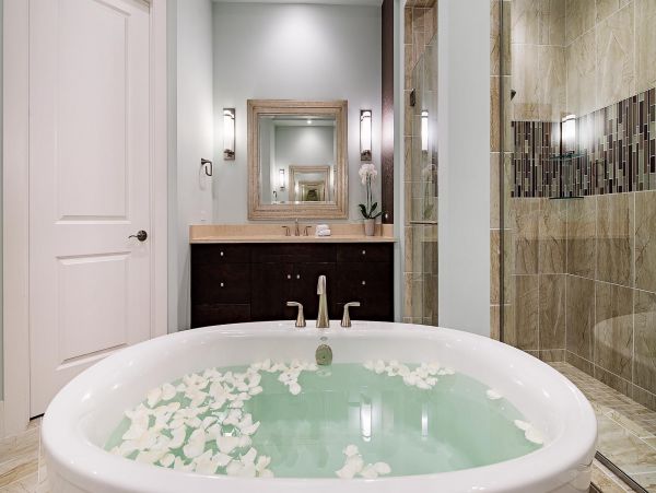 Luxury Vacation 3 Bedroom Home in Marco Island Pool & Spa