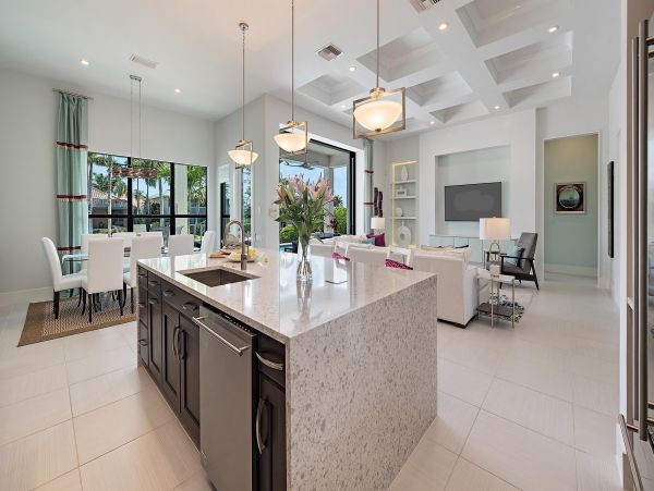 Luxury Vacation 3 Bedroom Home in Marco Island Pool & Spa