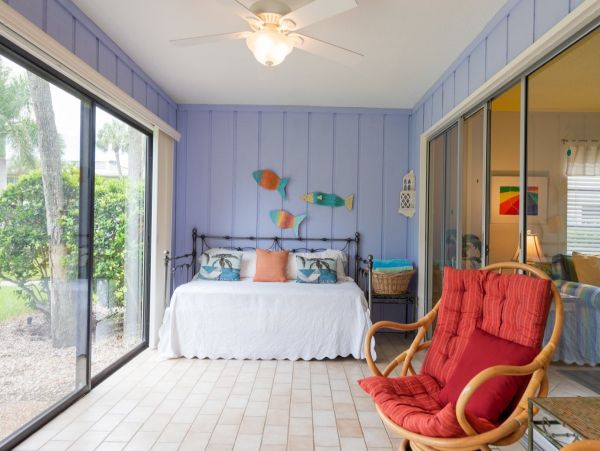 Two Bedroom Charming Vacation Condo in Holmes Beach